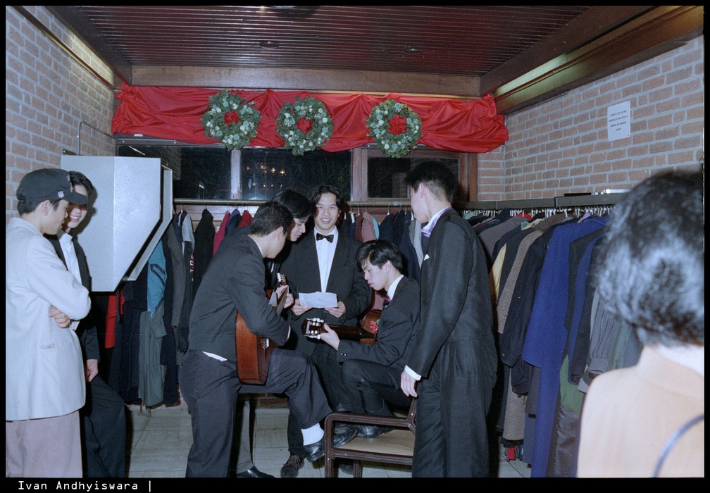19921219 Kerstviering Van der Valk Alphen aan den Rijn 22