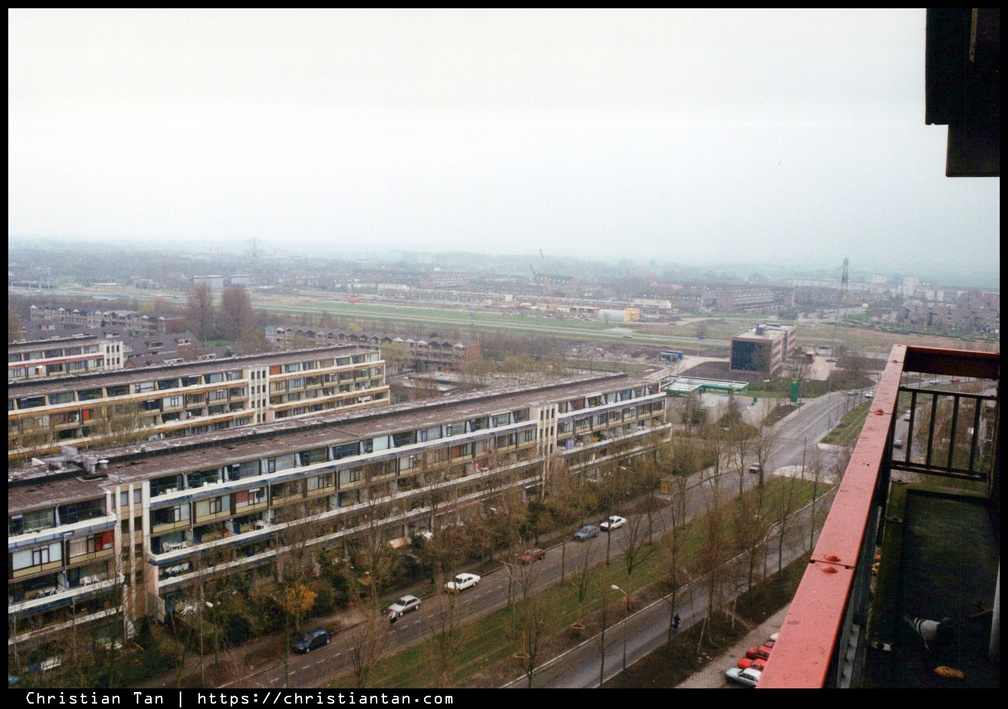 1990s Delft 0104 a