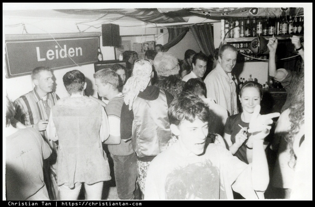 1990s Delft 0132 a