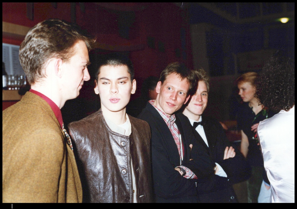 1990s Delft 0034 a