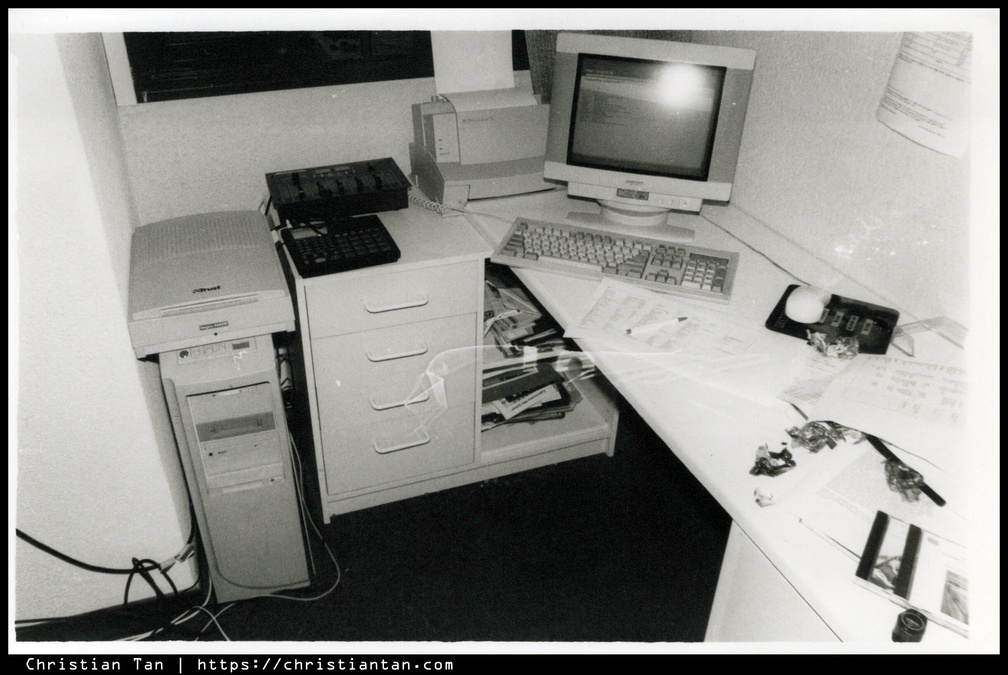 1990s Delft 0143 a